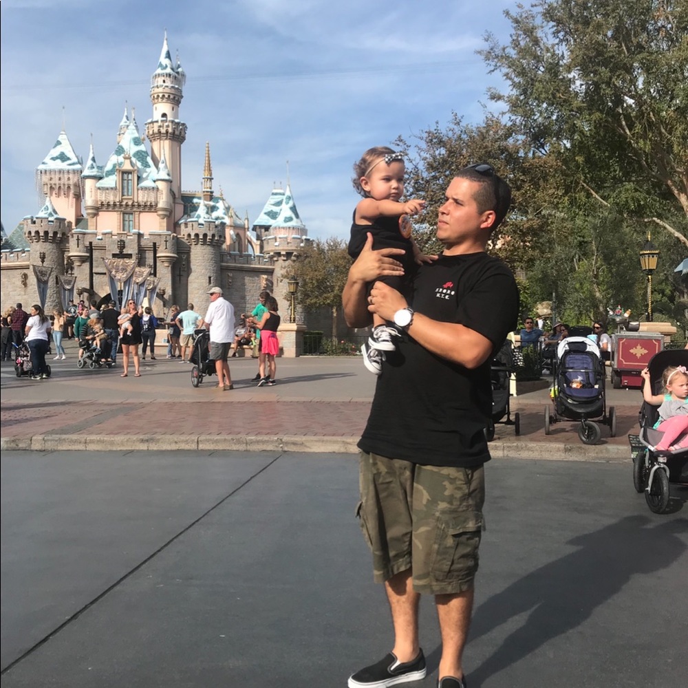 Meet your Posher, Adam